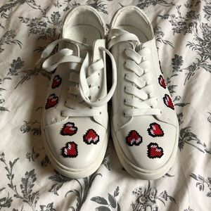 Kam Leather & Heart Appliqué Sneakers